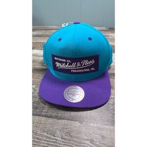Mitchell & Ness Flat Brim Snapback Hat - Osfa